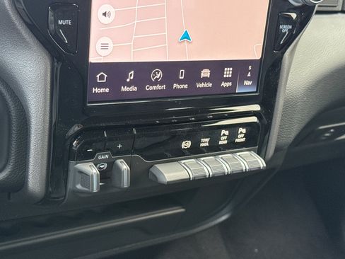 New 2027 RAM 3500 Big Horn AWD/4WD image 19