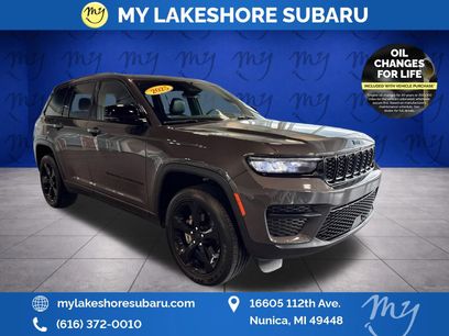 Used 2025 Jeep Grand Cherokee Altitude