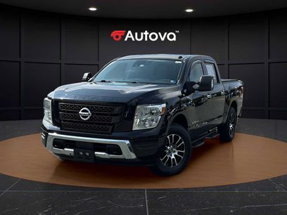 Used 2021 Nissan Titan SV w/ SV Convenience Package