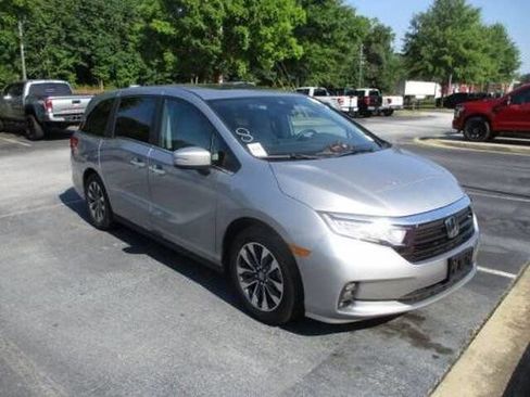 Used 2022 Honda Odyssey EX-L image 2