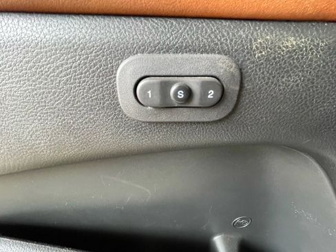 Used 2012 Jeep Grand Cherokee Overland image 13