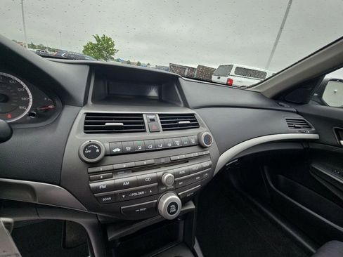 Used 2011 Honda Accord LX image 16
