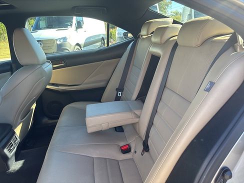 Used 2017 Lexus IS 200t image 18
