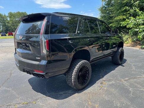Used 2024 Cadillac Escalade V w/ Heavy-Duty Trailer Package AWD/4WD image 9