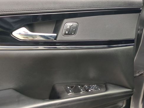 Used 2023 Lincoln Nautilus FWD w/ Premium Package image 12