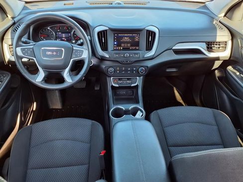 Certified 2022 GMC Terrain SLE image 3