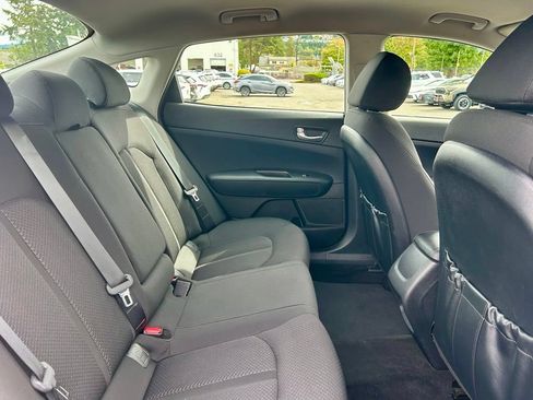 Used 2018 Kia Optima LX w/ 17" Alloy Wheels Package FWD image 14