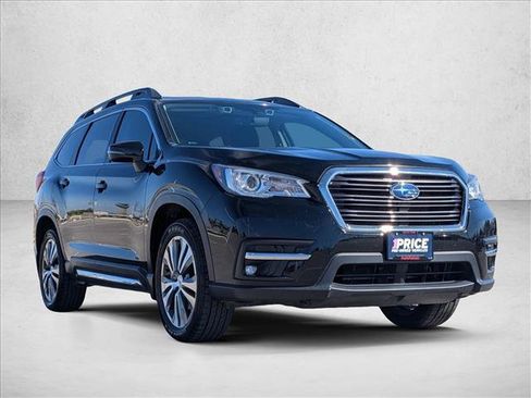 Used 2022 Subaru Ascent Limited w/ Technology Package image 3