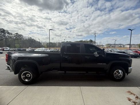 Used 2023 Chevrolet Silverado 3500 LT w/ Convenience Package image 7