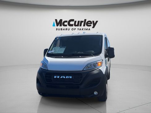 Used 2025 RAM ProMaster 2500 w/ Convenience Group FWD image 1