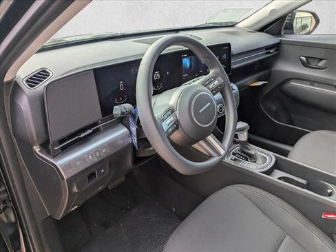 New 2026 Hyundai Kona SE image 3