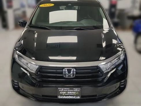 Used 2021 Honda Odyssey Touring image 2
