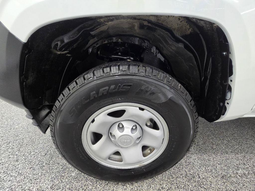Used 2020 Toyota Tacoma SR RWD image 30