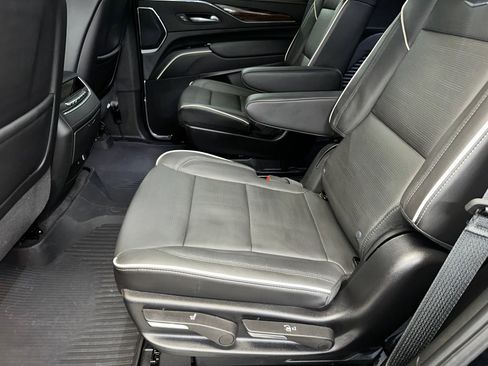 Certified 2024 Cadillac Escalade Premium Luxury image 25