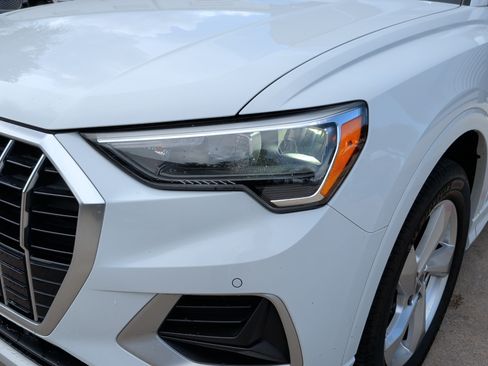 Used 2019 Audi Q3 2.0T Premium AWD/4WD image 6