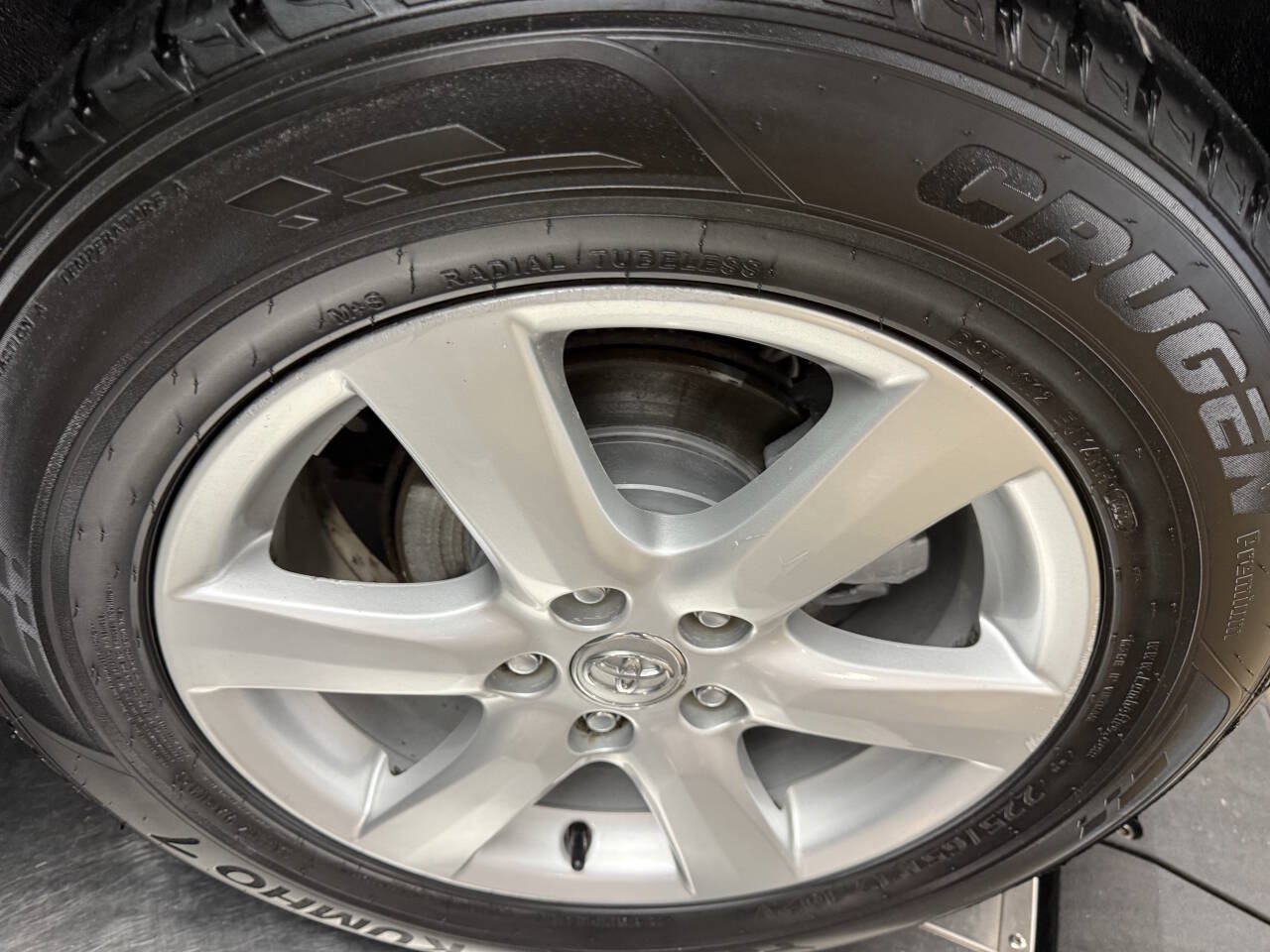 Used 2008 Toyota RAV4 Limited AWD/4WD image 26