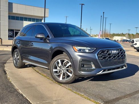 Used 2022 Audi Q5 2.0T Premium Plus image 2