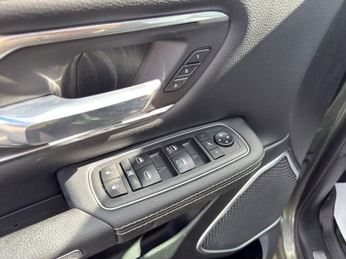 Used 2021 RAM 1500 Laramie AWD/4WD image 10