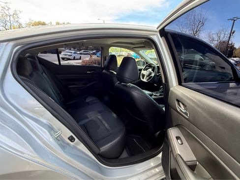 Used 2019 Nissan Altima 2.5 SR w/ SR Premium Package image 4