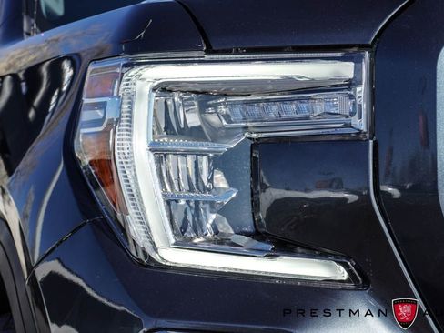 Used 2021 GMC Sierra 1500 SLT w/ SLT Premium Plus Package AWD/4WD image 16