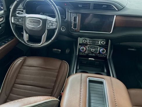 Used 2023 GMC Yukon Denali Ultimate AWD/4WD image 18