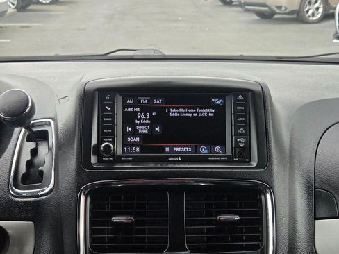 Used 2019 Dodge Grand Caravan GT image 22