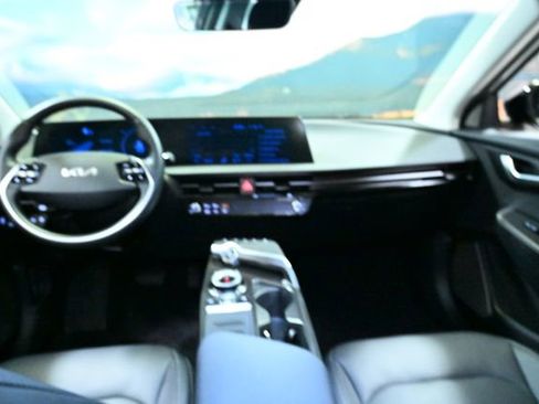 Used 2024 Kia EV6 Wind image 47