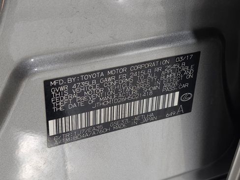 Used 2017 Lexus IS 300 F Sport w/ F Sport Package image 31