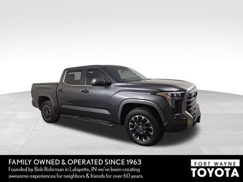Used 2024 Toyota Tundra Limited AWD/4WD image 5