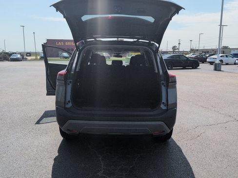Used 2023 Nissan Rogue SV AWD/4WD image 16