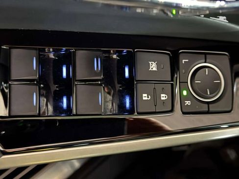 Used 2016 Lexus IS 300 image 22