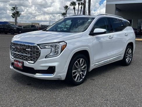 Used 2023 GMC Terrain Denali w/ Denali Premium Package image 3