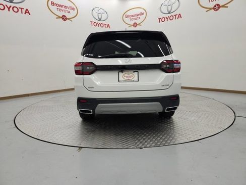 Used 2023 Honda Pilot Elite image 7