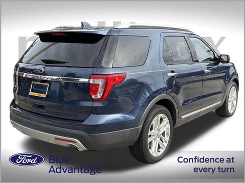 Used 2017 Ford Explorer Limited w/ Equipment Group 301A image 4