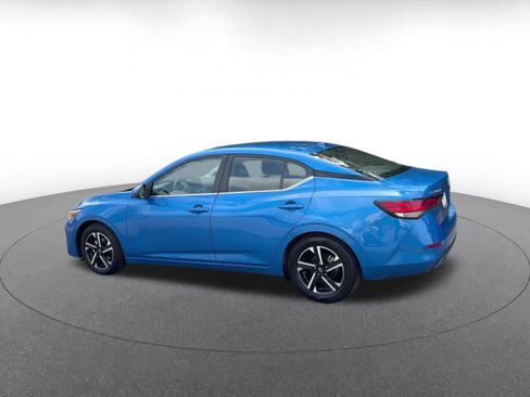 Used 2025 Nissan Sentra SV FWD image 10