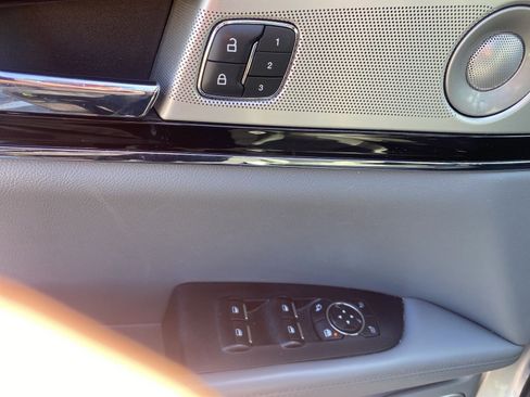 Used 2021 Lincoln Nautilus Reserve w/ Equipment Group 202A image 11