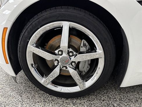 Used 2014 Chevrolet Corvette Stingray Convertible image 28