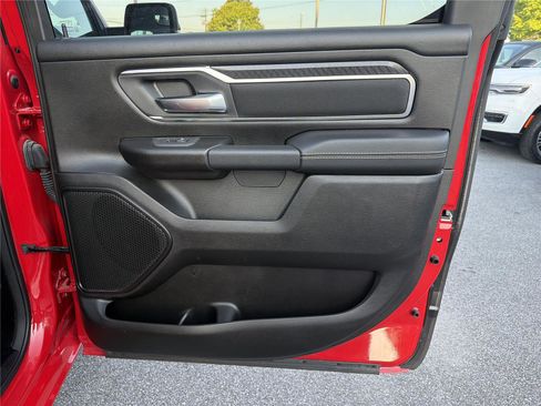 Used 2025 RAM 1500 Big Horn AWD/4WD image 14