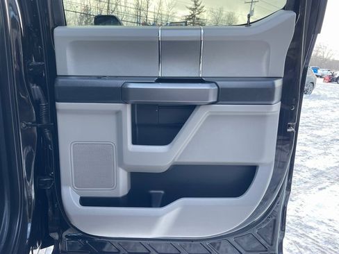 Used 2019 Ford F350 XLT w/ XLT Premium Package image 13