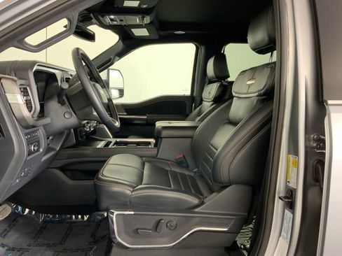 Used 2024 Ford F350 Platinum image 19