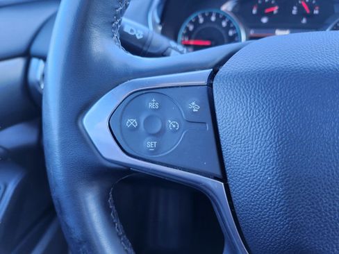 Used 2023 Chevrolet Traverse LT image 23