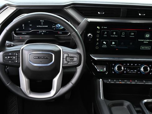 Used 2024 GMC Sierra 2500 Denali w/ Denali Reserve Package image 14