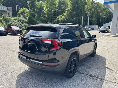 Used 2023 GMC Terrain SLE w/ Driver Convenience Package AWD/4WD image 6