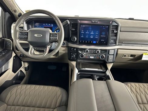 Used 2025 Ford F350 Platinum w/ Platinum Plus Package image 21