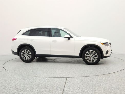Certified 2026 Mercedes-Benz GLC 300 image 4