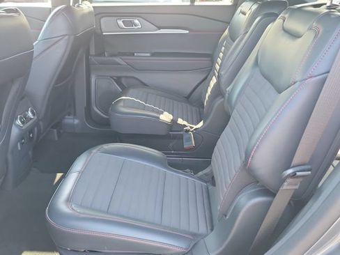 Used 2026 Ford Explorer ST-Line w/ ST-Line Street Pack RWD image 21