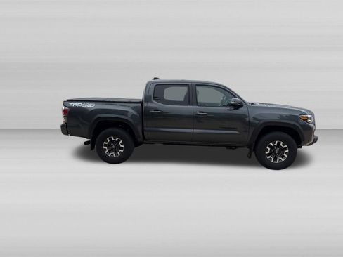 Used 2023 Toyota Tacoma TRD Off-Road w/ TRD Premium Off Road Package AWD/4WD image 3