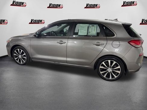 Used 2020 Hyundai Elantra GT FWD image 8