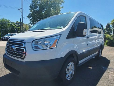 Used 2015 Ford Transit 150 XLT RWD image 1