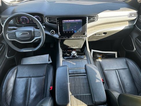 Used 2024 Jeep Wagoneer Series II w/ Flexible Seating Group AWD/4WD image 22